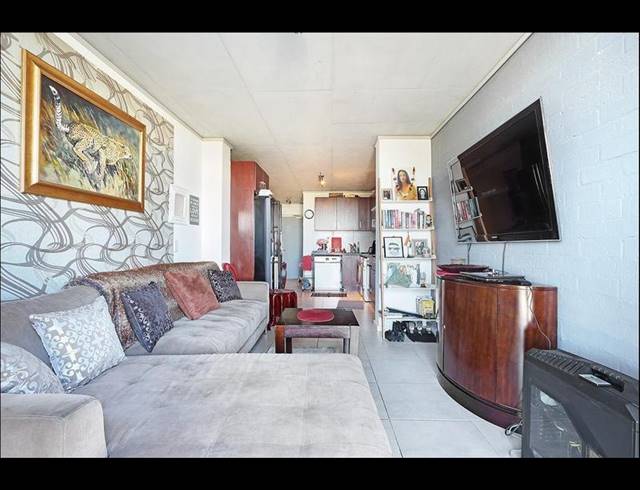 2 BEDROOM APARTMENT FOR SALE IN MILNERTON CENTRAL